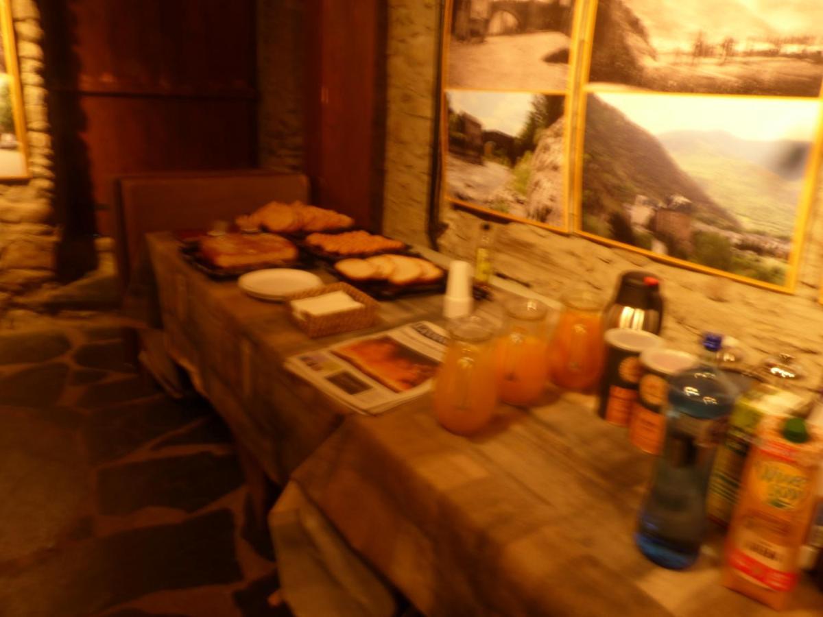 Hostal Vall D'Aneu By Arcas & Sambola 에스테리 다네우 외부 사진