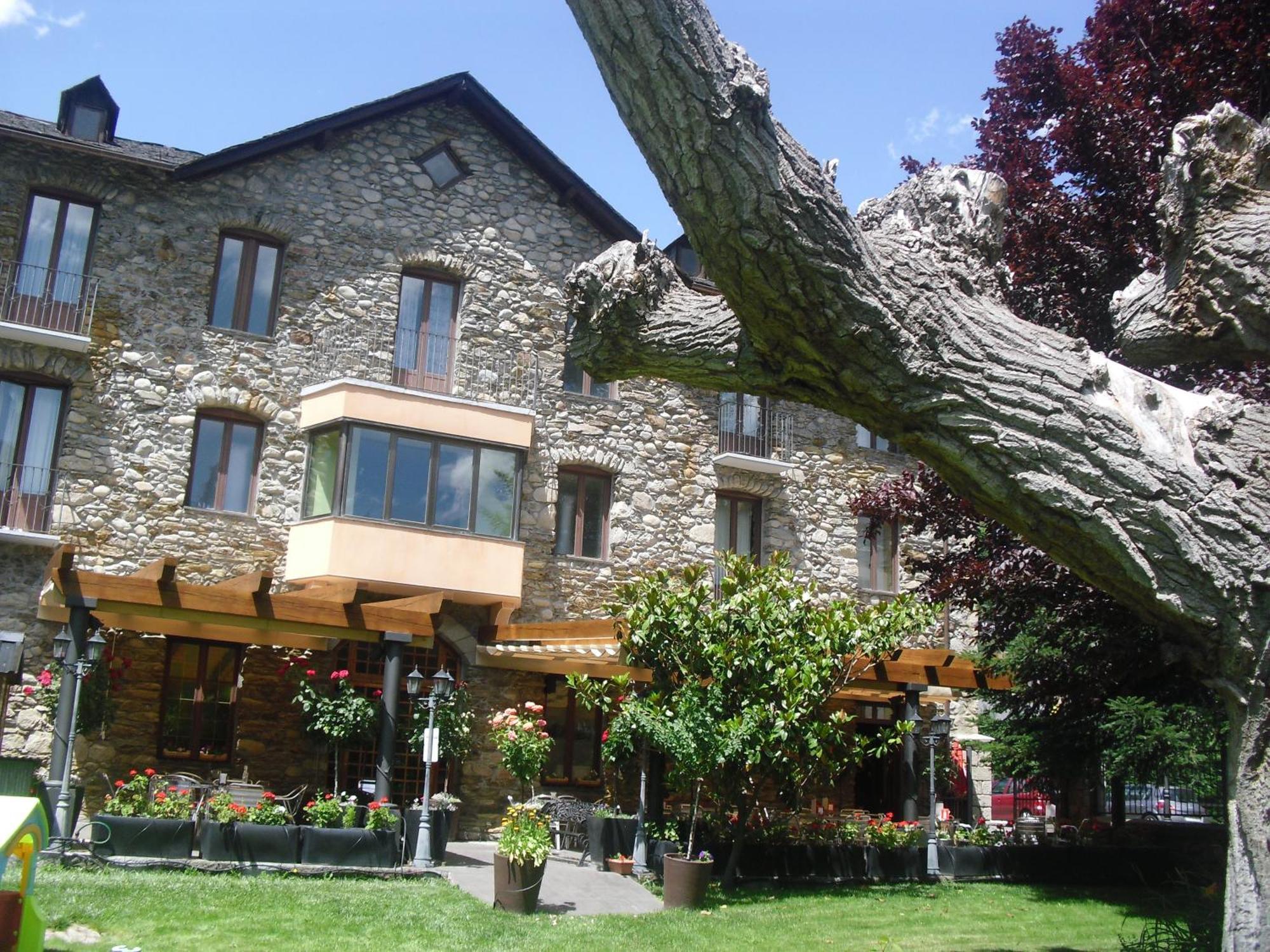 Hostal Vall D'Aneu By Arcas & Sambola 에스테리 다네우 외부 사진