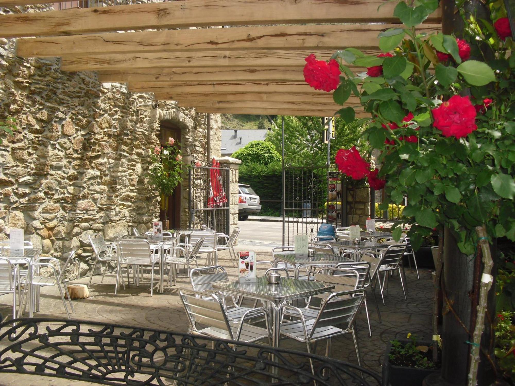 Hostal Vall D'Aneu By Arcas & Sambola 에스테리 다네우 외부 사진