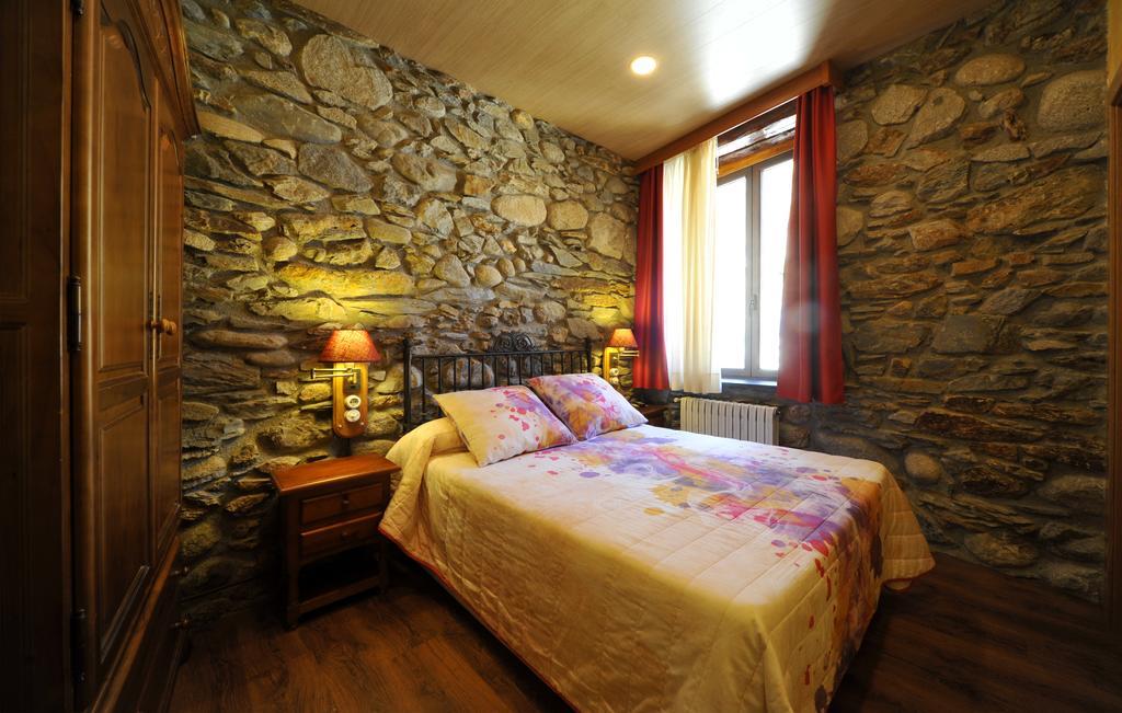 Hostal Vall D'Aneu By Arcas & Sambola 에스테리 다네우 외부 사진