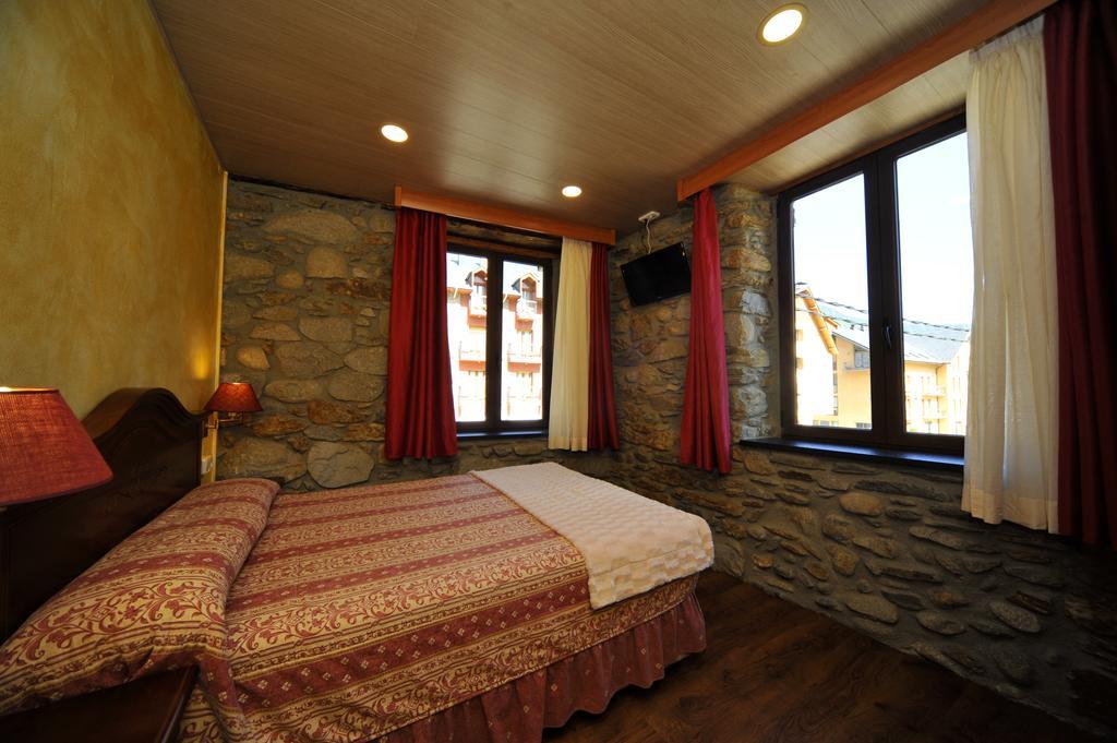 Hostal Vall D'Aneu By Arcas & Sambola 에스테리 다네우 외부 사진
