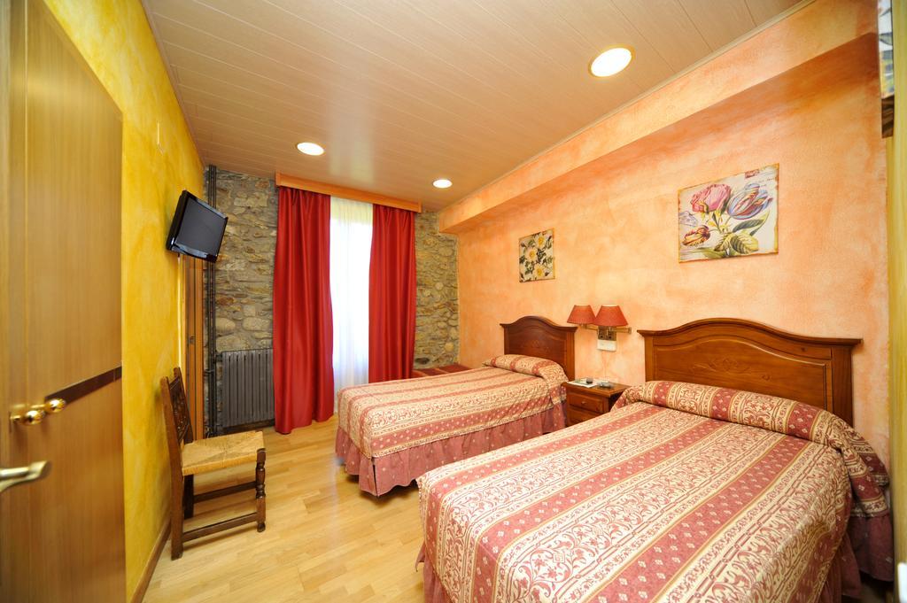 Hostal Vall D'Aneu By Arcas & Sambola 에스테리 다네우 외부 사진