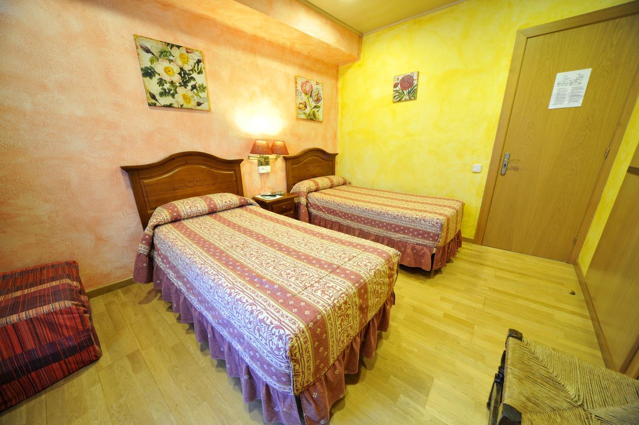 Hostal Vall D'Aneu By Arcas & Sambola 에스테리 다네우 외부 사진
