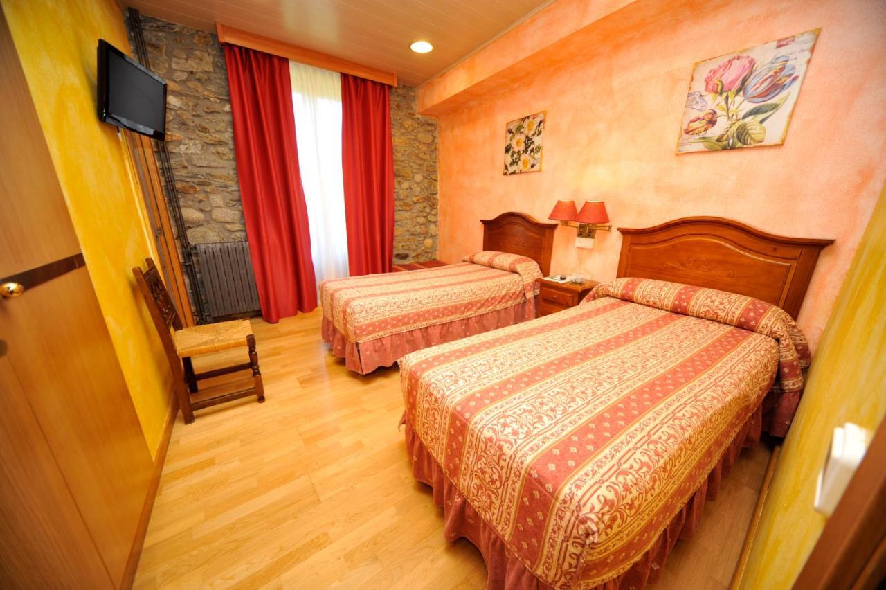 Hostal Vall D'Aneu By Arcas & Sambola 에스테리 다네우 외부 사진