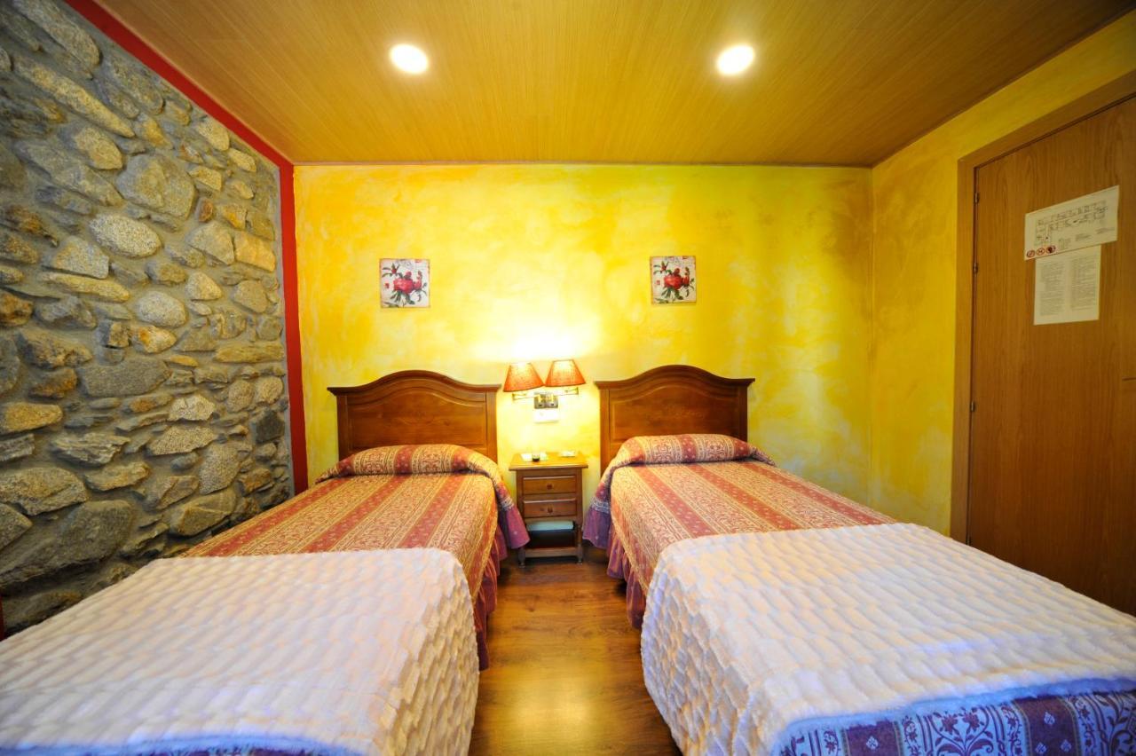Hostal Vall D'Aneu By Arcas & Sambola 에스테리 다네우 외부 사진